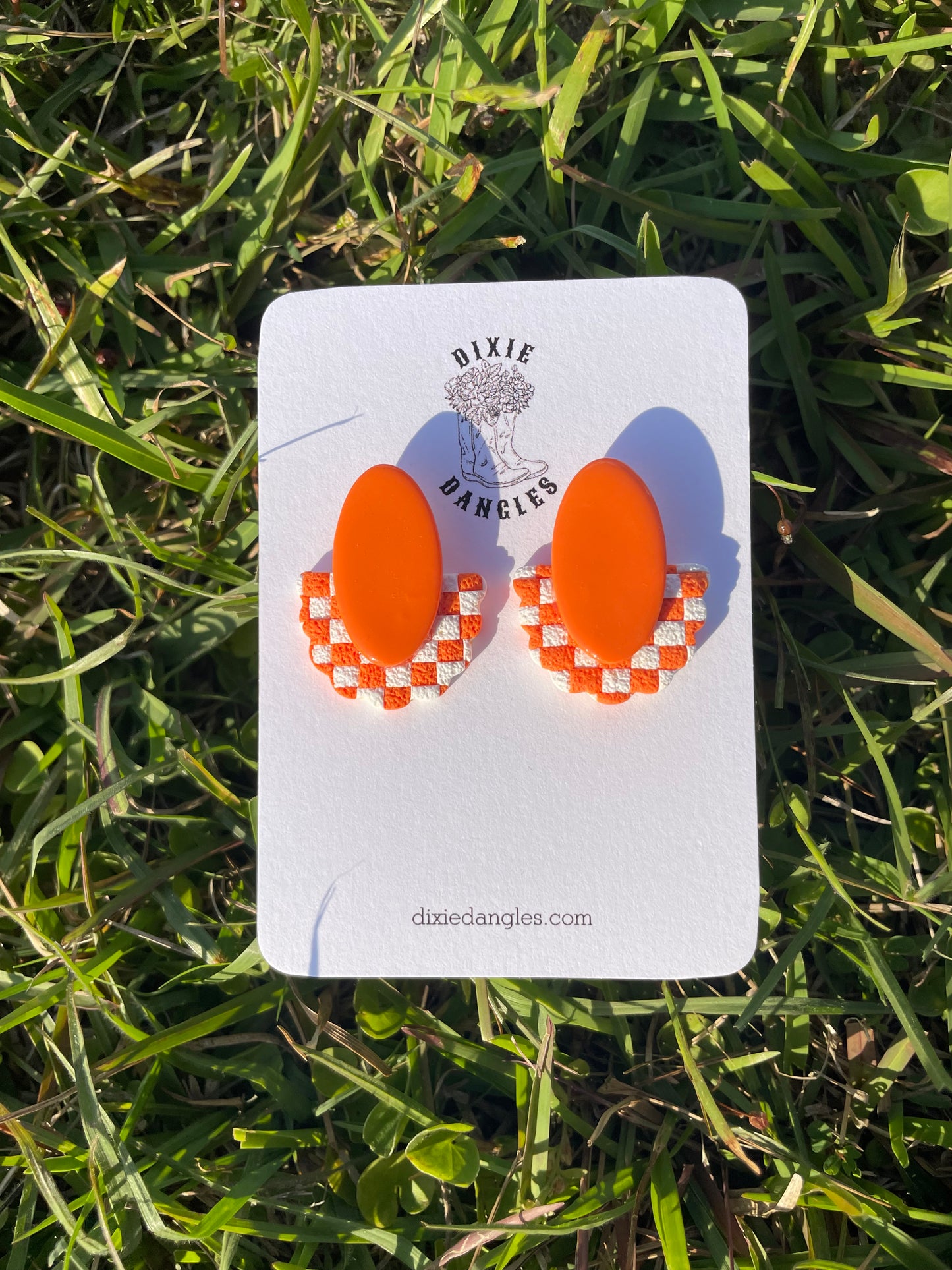 Rocky Top Scalloped Studs (Orange)